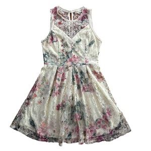 Altar'd State Flowers/Lace Sleeveless Dress